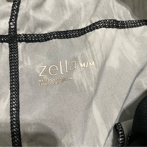 Zella Black and White Cropped Joggers Size Medium - Picture 5 of 9